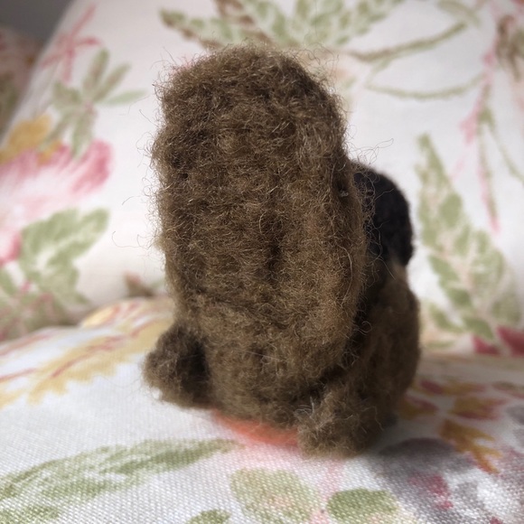 Needle Felted American Robin Bird - Picture 6 of 15